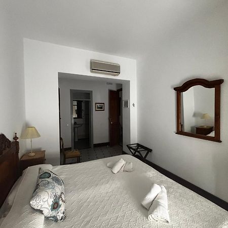 Hotel Entreolivos 엘페드로소 외부 사진