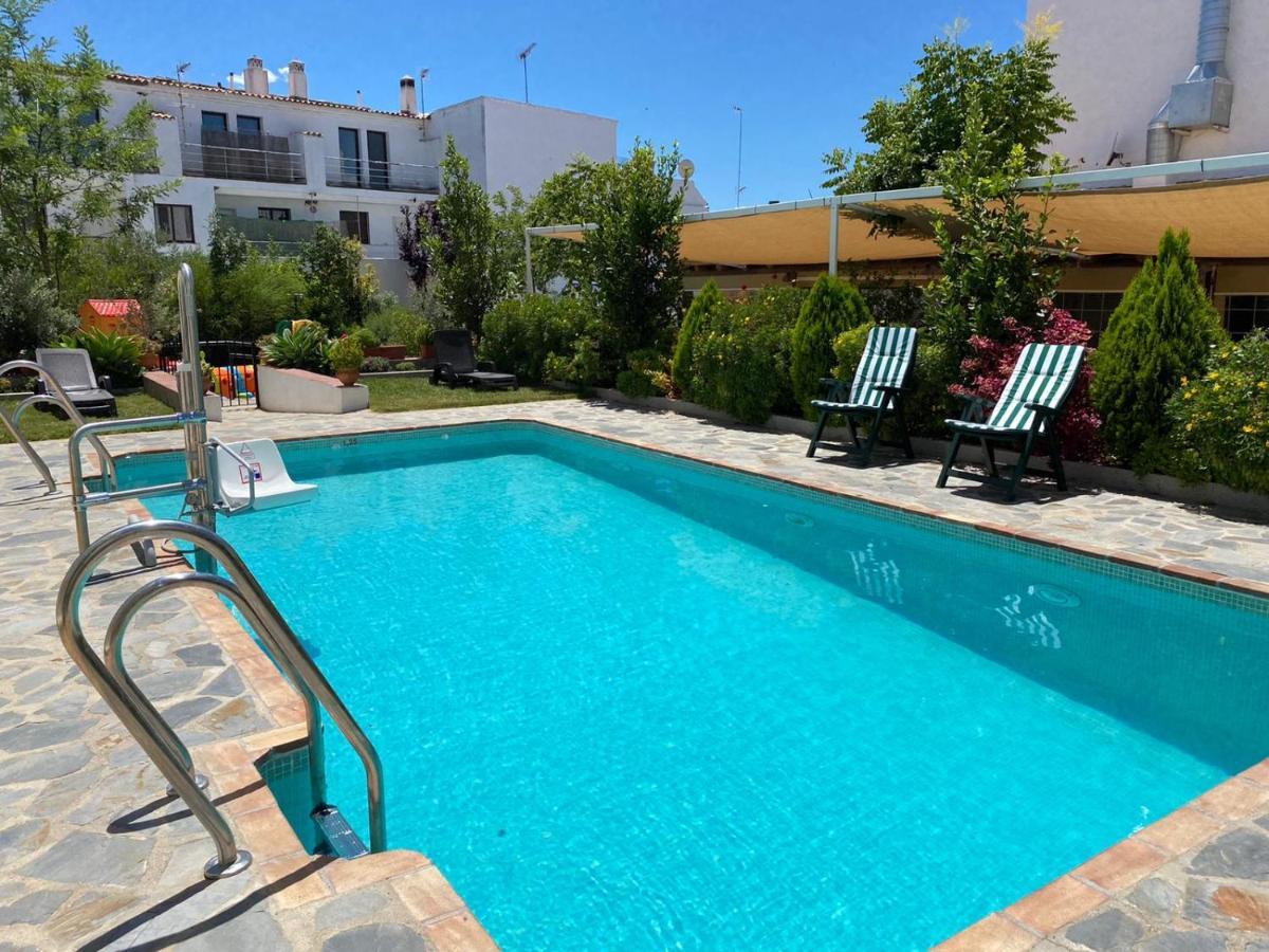 Hotel Entreolivos 엘페드로소 외부 사진