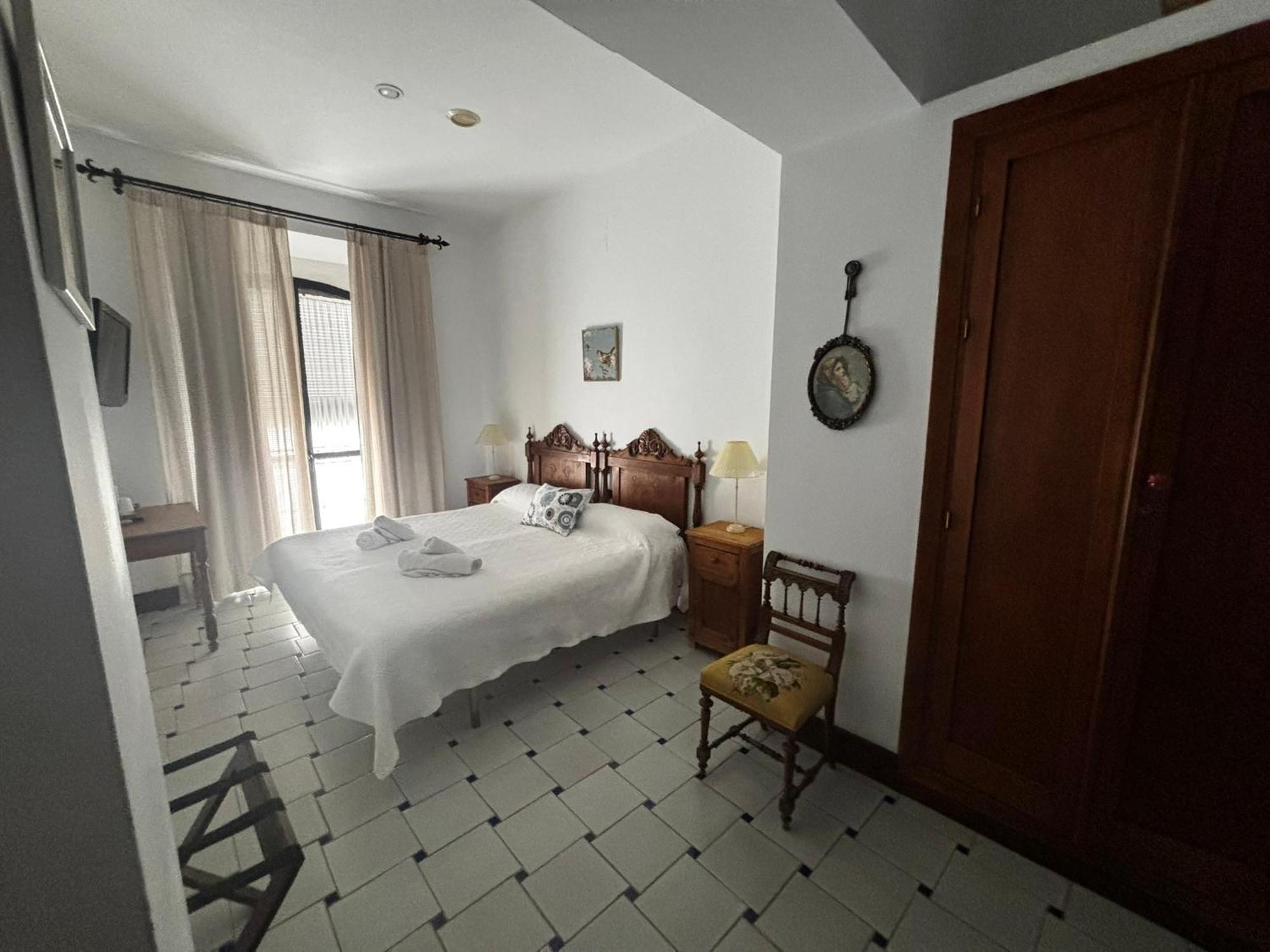 Hotel Entreolivos 엘페드로소 외부 사진